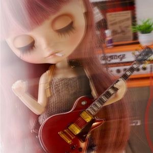 Meet your Posher, Jinx